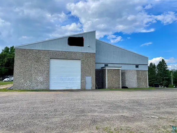 1270 4th Ave SW, Chisholm, MN 55719