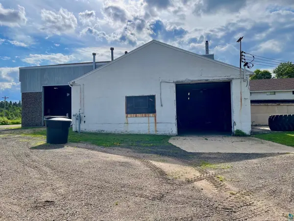 1270 4th Ave SW, Chisholm, MN 55719