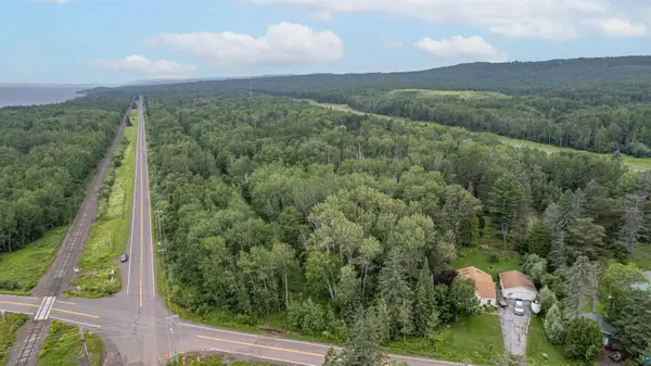 XXXX Lakewood Rd, Duluth, MN 55804