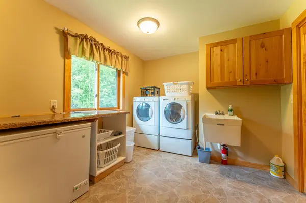 1663 Saari Rd, Ely, MN 55731
