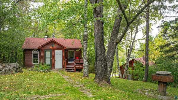 52 W Chandler Rd, Ely, MN 55731