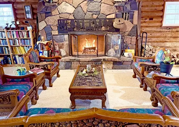 4860,4874 Hwy 61 W, Lutsen, MN 55612