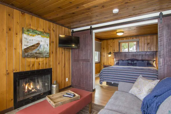4-540 Old North Shore Rd, Two Harbors, MN 55616
