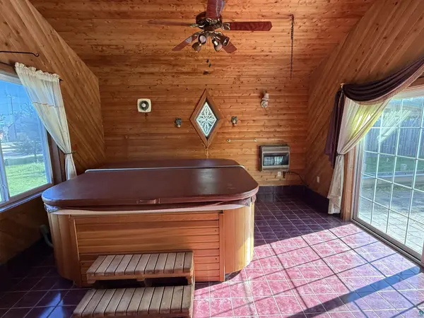 954 E Camp St, Ely, MN 55731