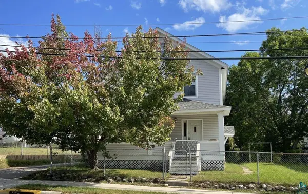 324 S 4th Ave E, Ely, MN 55731-0000