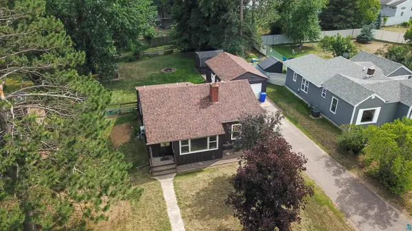 128 8th St, Moose Lake, MN 55757