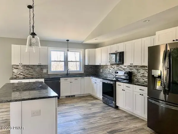 121 Gwinnett RD, Milford, PA 18337