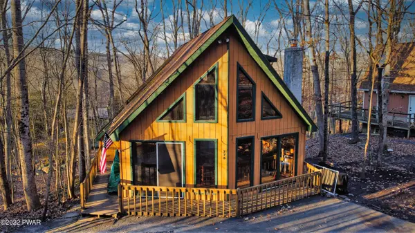 145 Regent ST, Bushkill, PA 18324