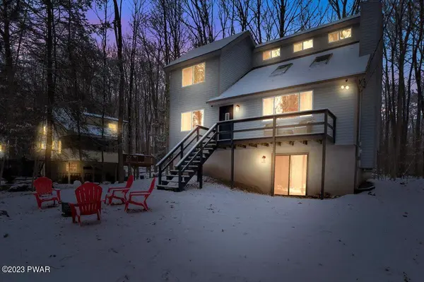 51 Navaho LN, Lake Ariel, PA 18436