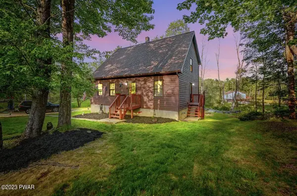 36 Black Bear RD, Lake Ariel, PA 18436