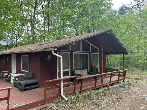 118 Ivy TRL, Dingmans Ferry, PA 18328