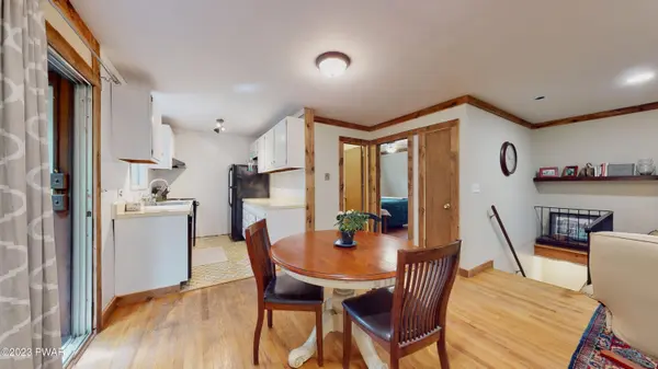 117 Village LN, Lords Valley, PA 18428