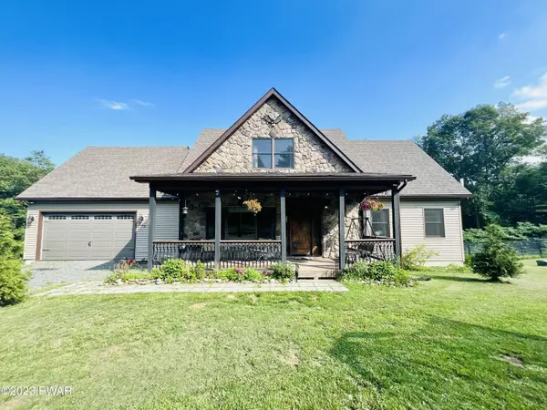 196 Raymondskill RD, Milford, PA 18337