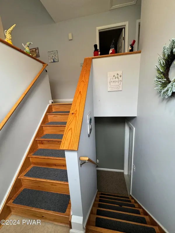 119 Cabin RD, Milford, PA 18337