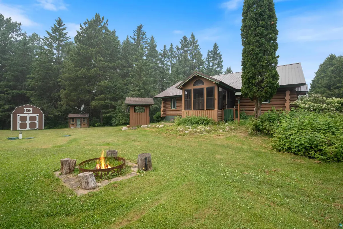 3521 S Fire Tr, Eveleth, MN 55734