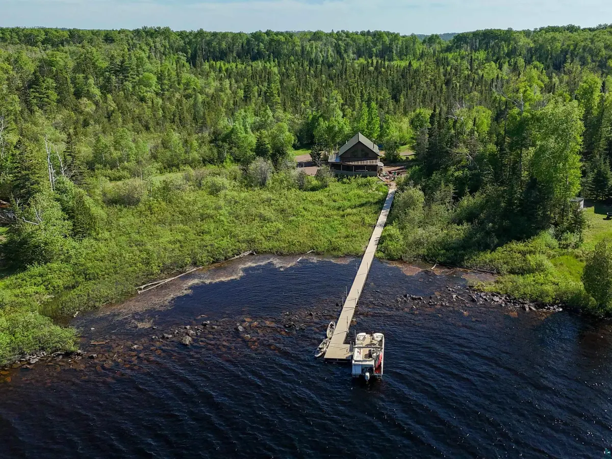 1088 South Shore Dr, Grand Marais, MN 55604