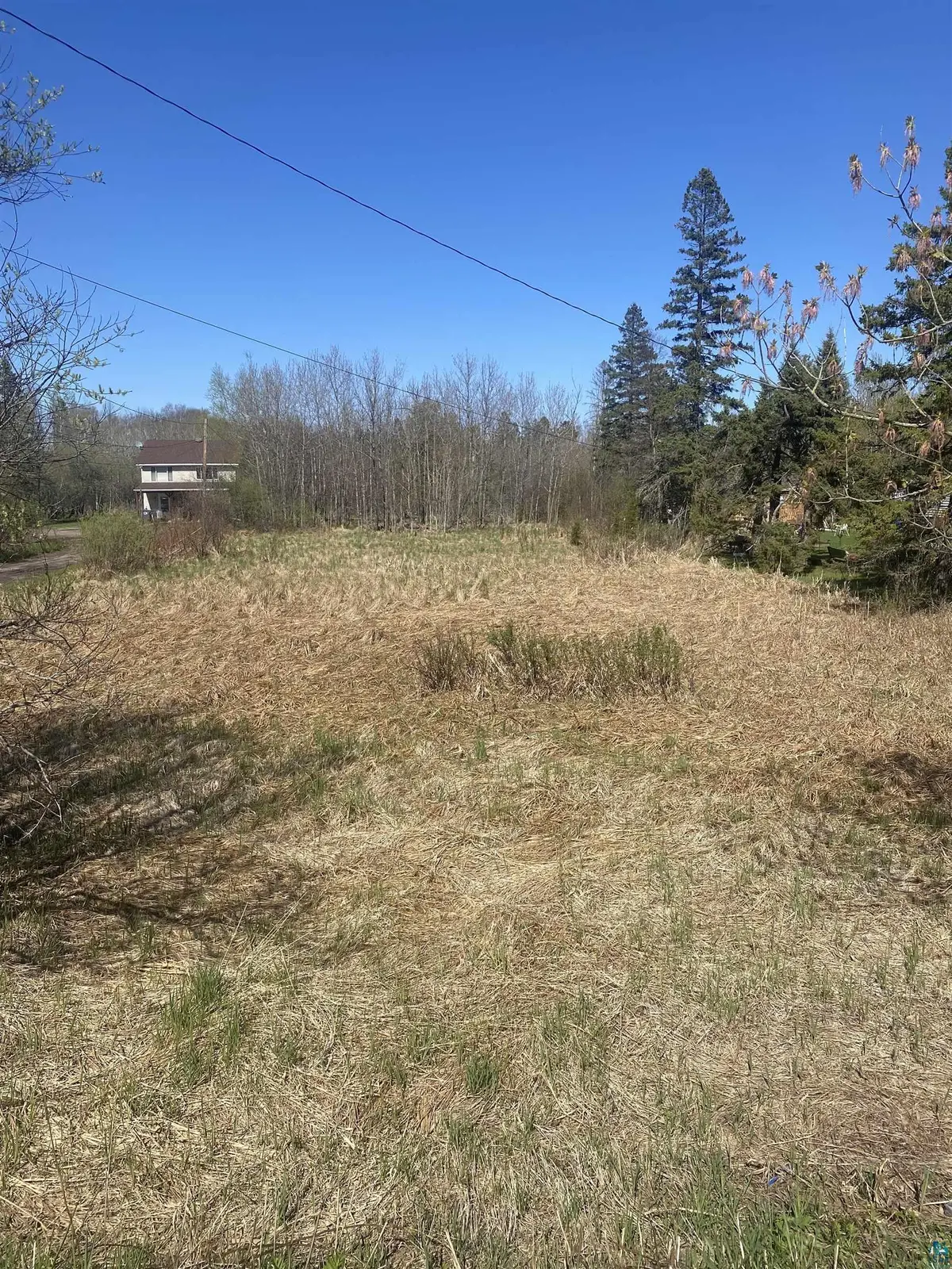 28XX Hutchinson Rd, Duluth, MN 55811