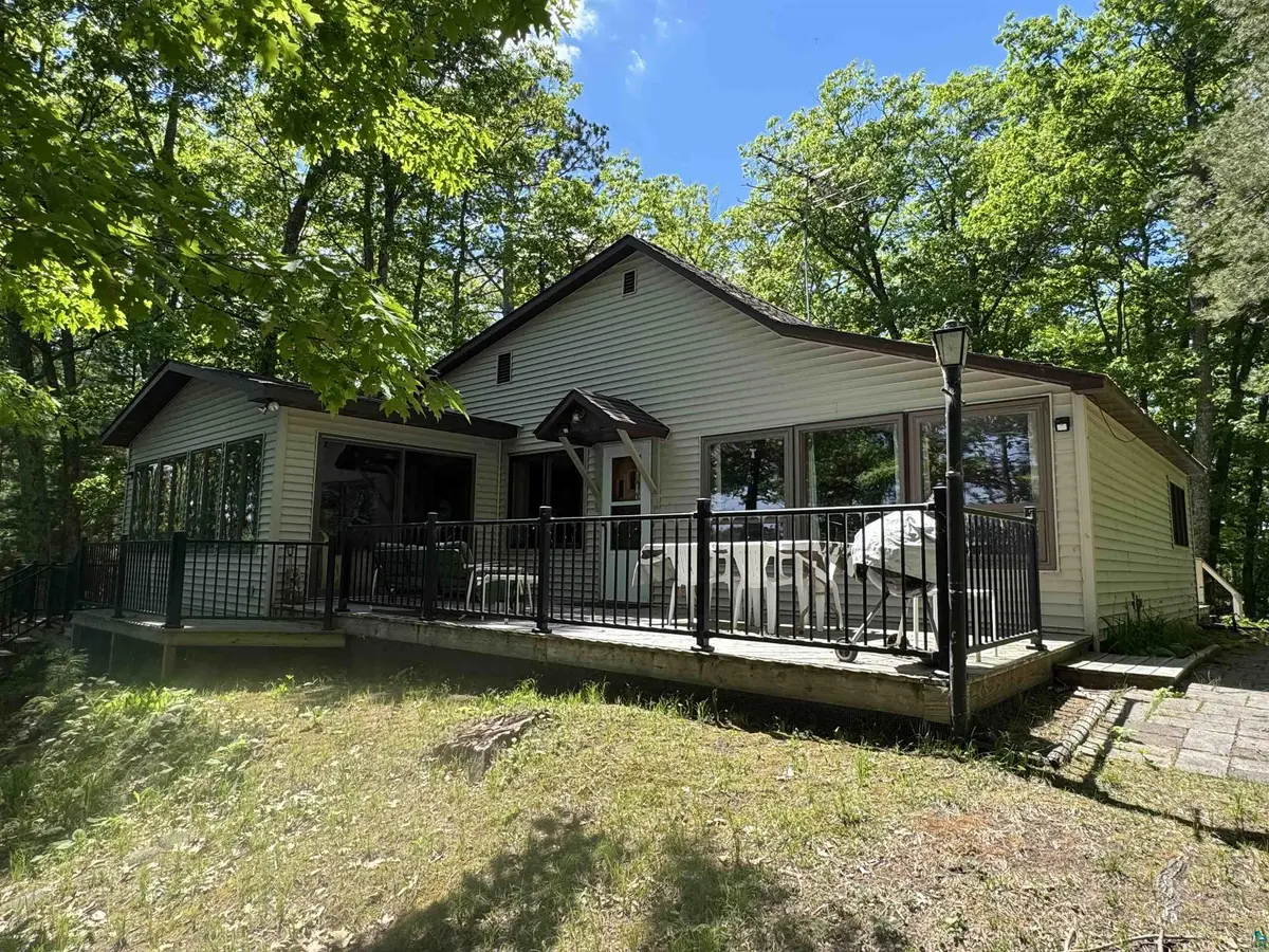 65695 South Point Dr, Iron River, WI 54847