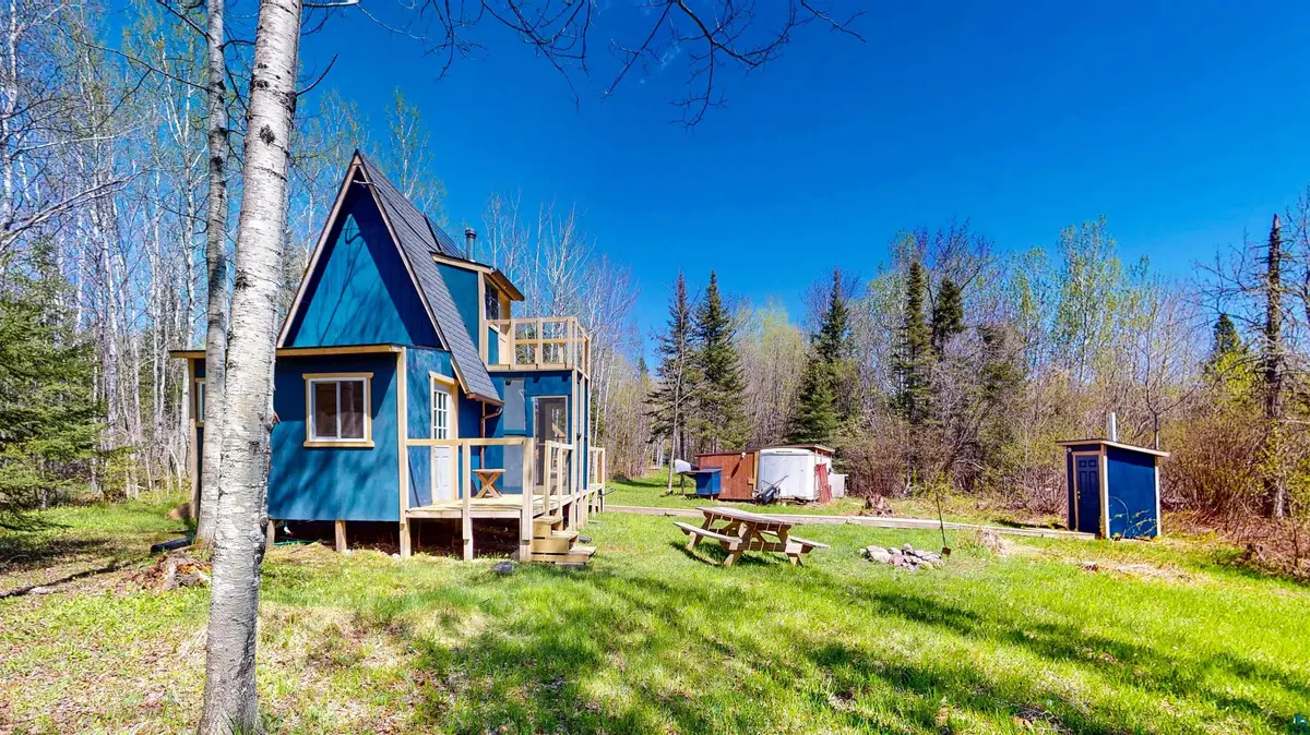 361 Moose Valley Rd, Hovland, MN 55606