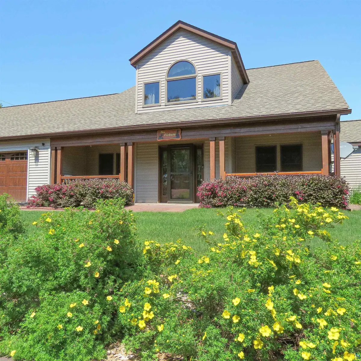 6423 Little Marais Rd, Little Marais, MN 55614