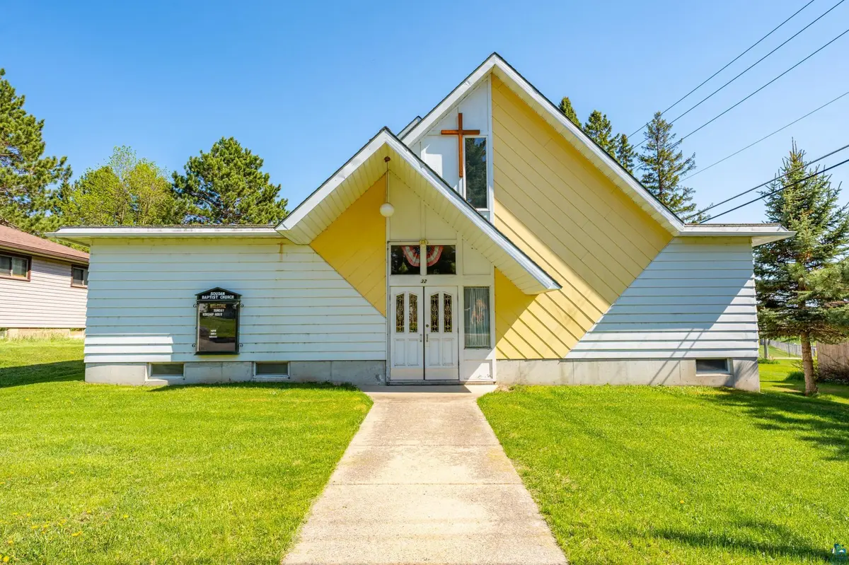 32 Church St, Soudan, MN 55782