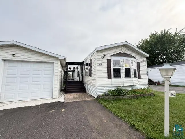 26 Kalmia Dr, Duluth, MN 55810