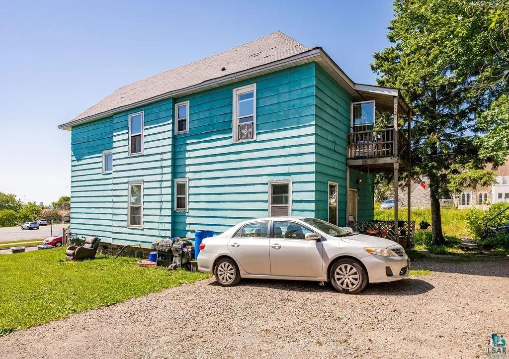 2403 & 2407 W 3rd St, Duluth, MN 55806