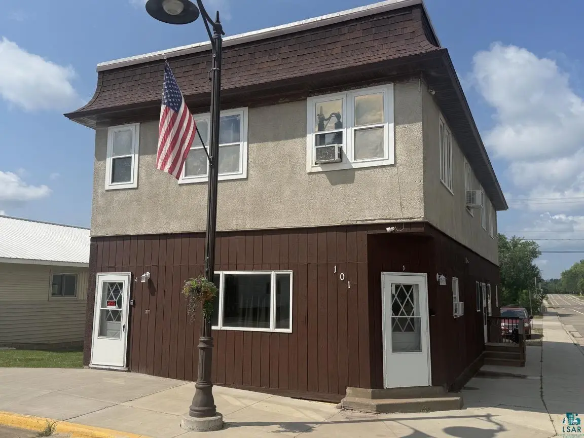 101 7th Ave W, Floodwood, MN 55736
