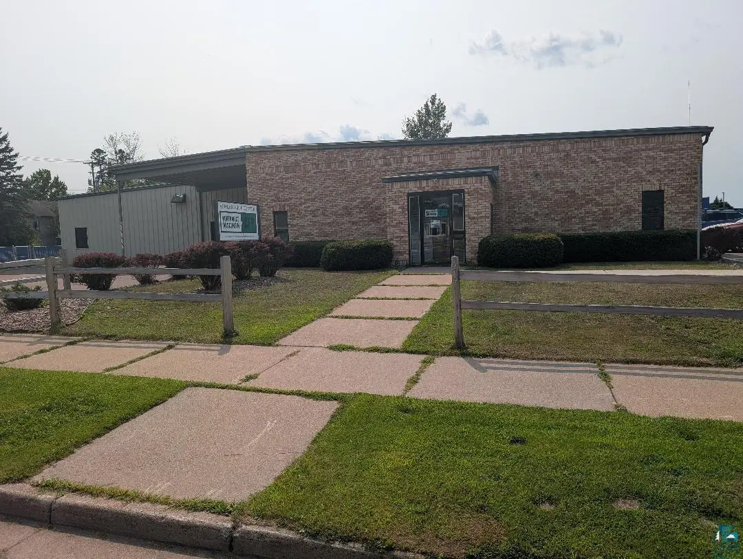 417 W 9th Ave, Ashland, WI 54806