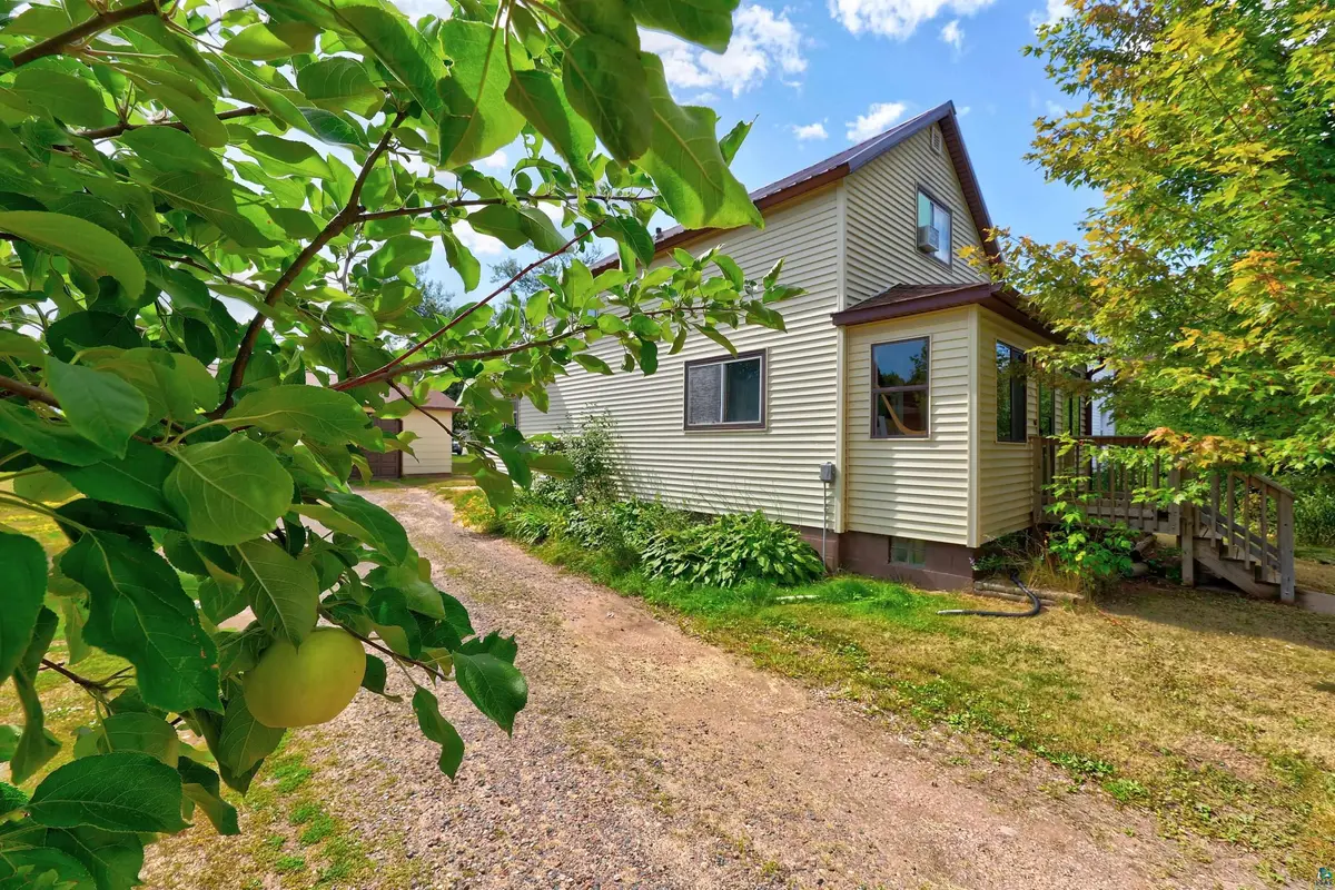 1608 W Main St, Ashland, WI 54806