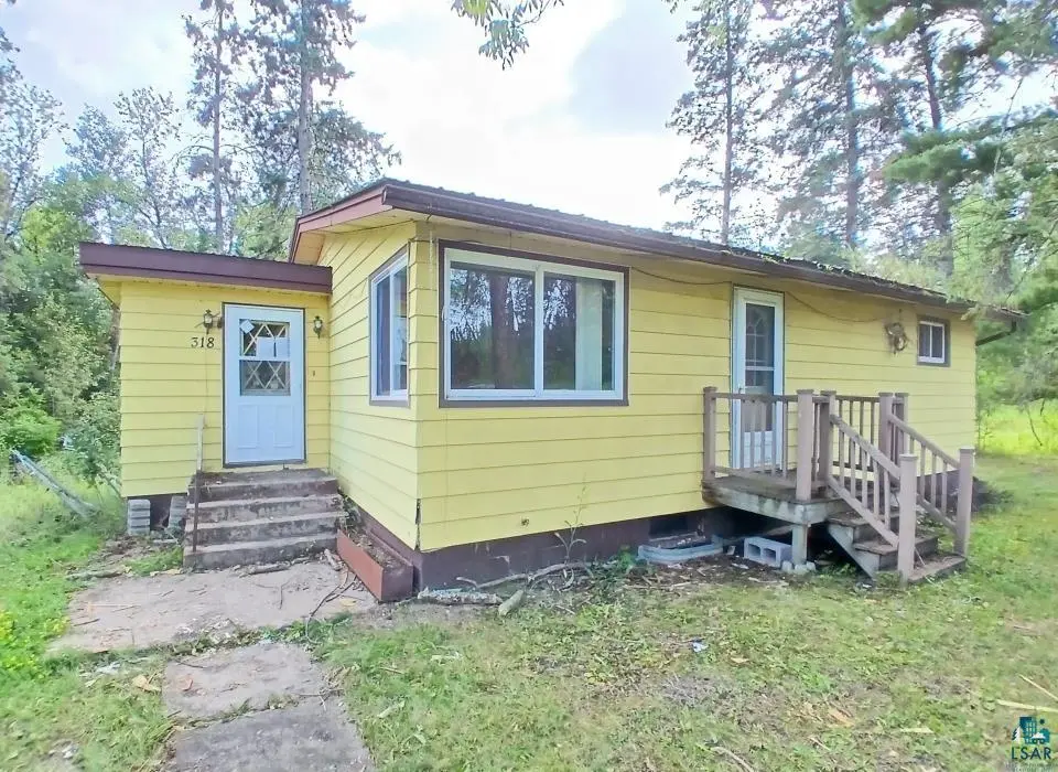 318 NW 2nd Ave, Cook, MN 55720