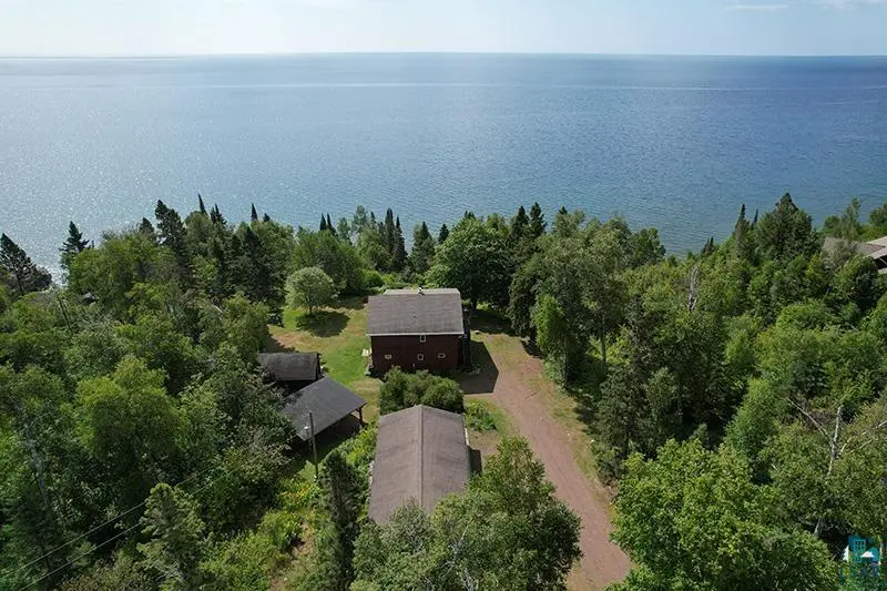 5640 County Rd 35, Lutsen, MN 55612