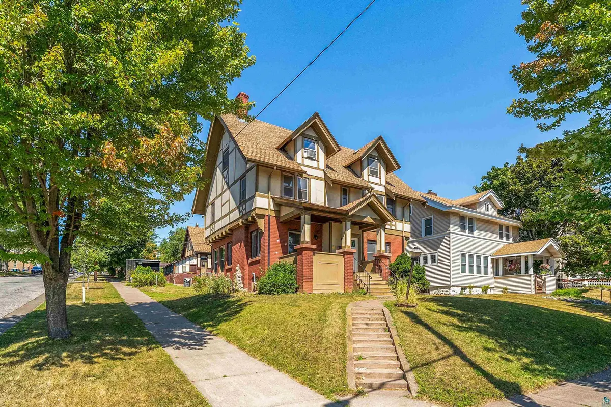 1801 E 2nd St, Duluth, MN 55812