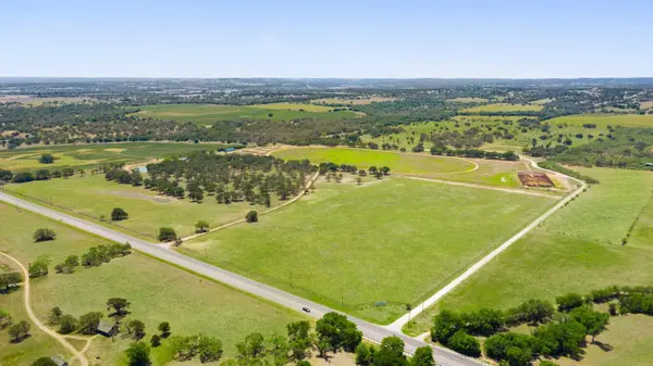 485 Fulton Ranch RD, Fredericksburg, TX 78671