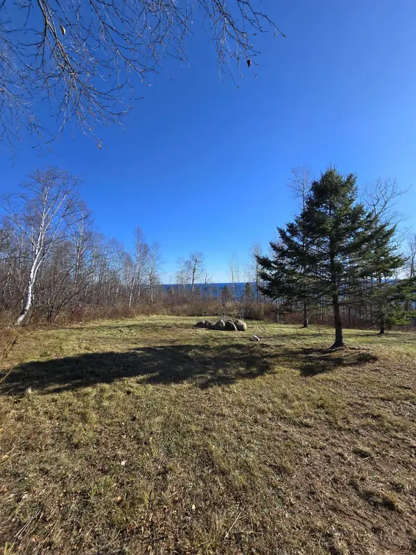 6669 Little Marais Trl, Silver Bay, MN 55614