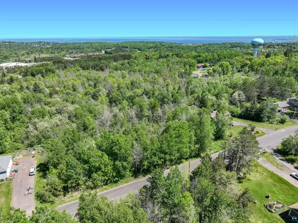 20xx Stanford Ave, Duluth, MN 55811