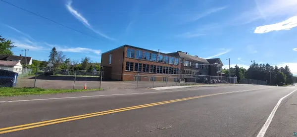 155 Central Entrance, Duluth, MN 55811