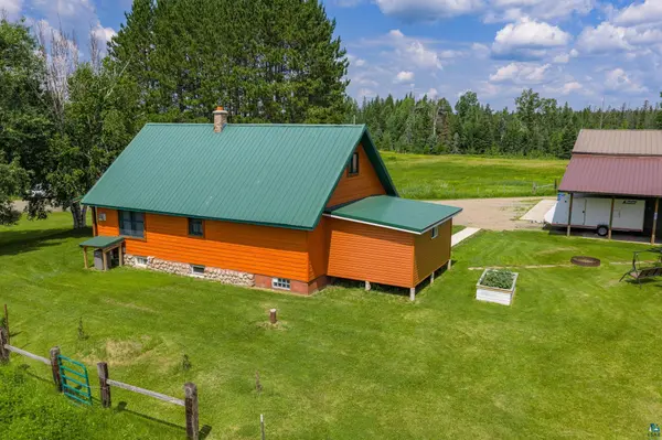 7713 Appaloosa Road, Embarrass, MN 55732