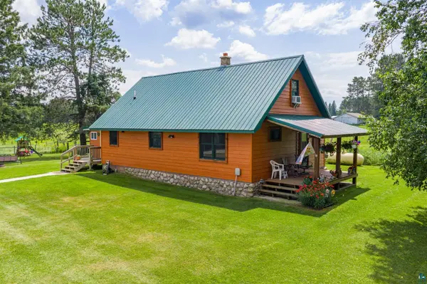 7713 Appaloosa Road, Embarrass, MN 55732