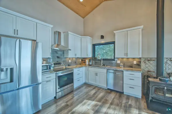 5000 Lakeshore Dr, Makinen, MN 55763-000