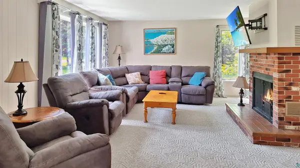 804 Middle Rd, Lapointe, WI 54850