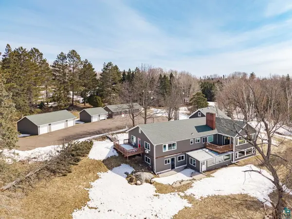 4646 W Pioneer Rd, Duluth, MN 55803