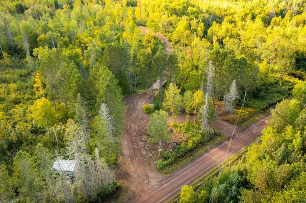2911 Clark Rd, Two Harbors, MN 55616