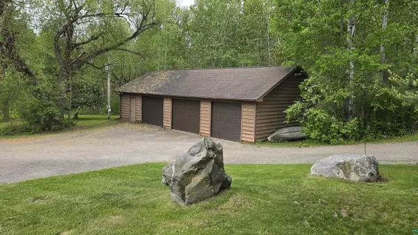 10597 Orr Buyck Rd, Orr, MN 55771