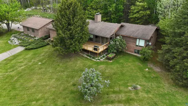 10597 Orr Buyck Rd, Orr, MN 55771