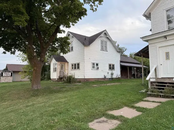 1218 & 1222 Lake Shore Dr W, Ashland, WI 54806