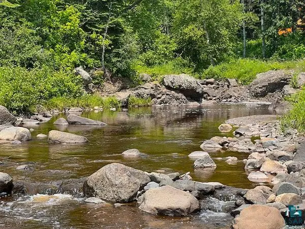 78 Troll's Tr, Hovland, MN 55606