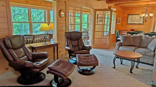 2357 Retreat Lodge Rd, Cook, MN 55723