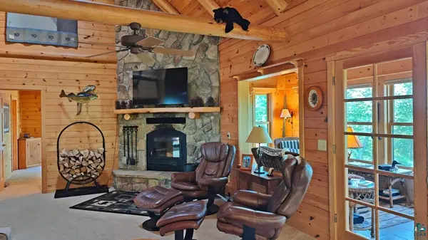 2357 Retreat Lodge Rd, Cook, MN 55723