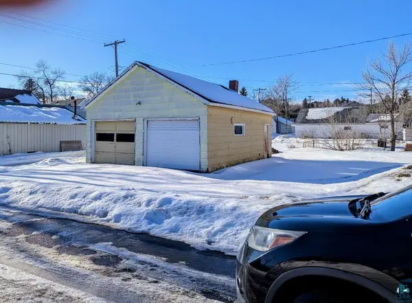 119 E Michigan Ave, Gilbert, MN 55741